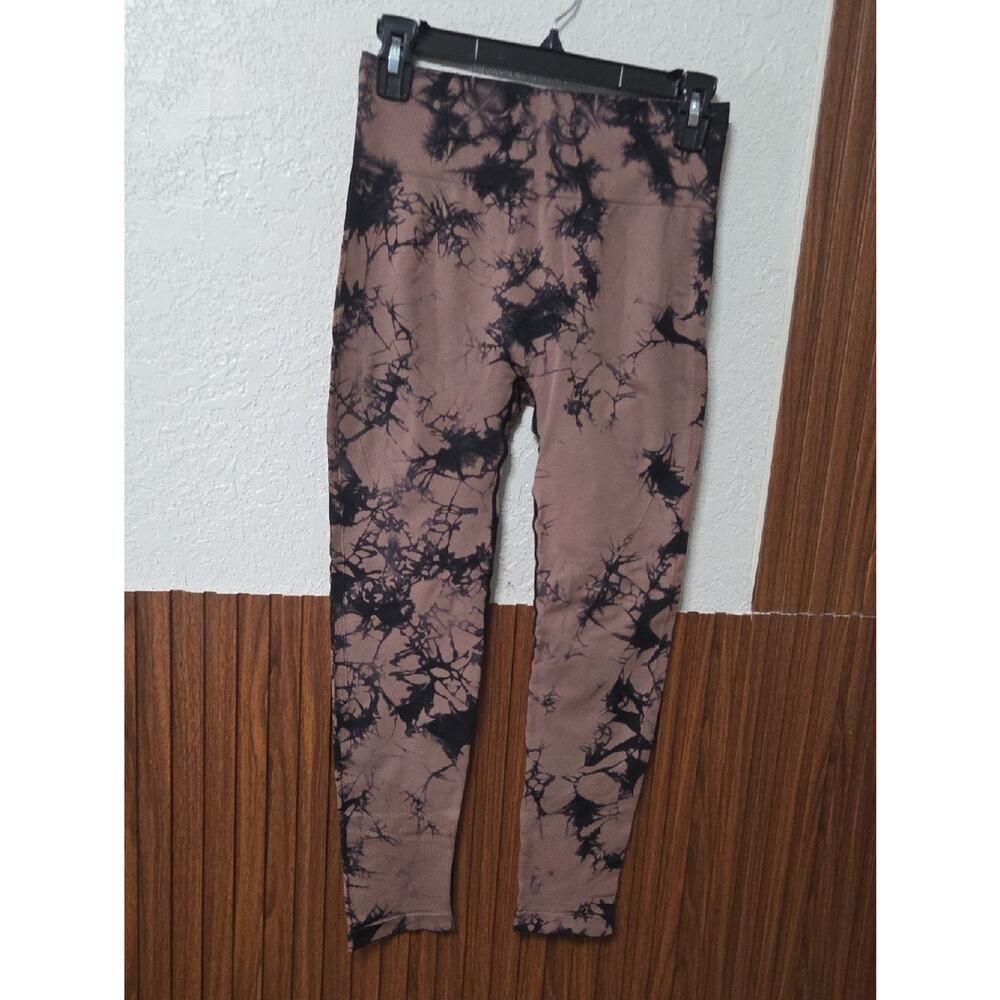 High-Rise Tie-Dye Leggings in Brown & Black